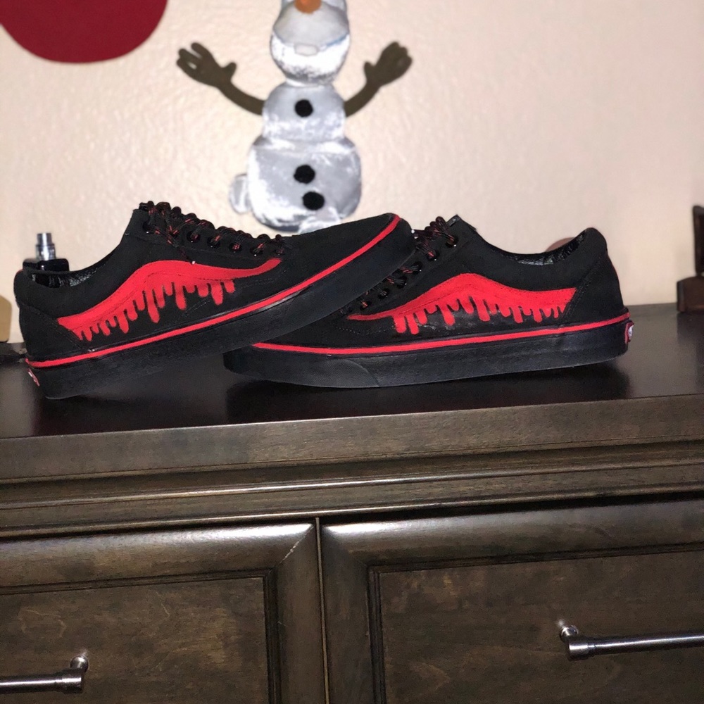 red drip vans